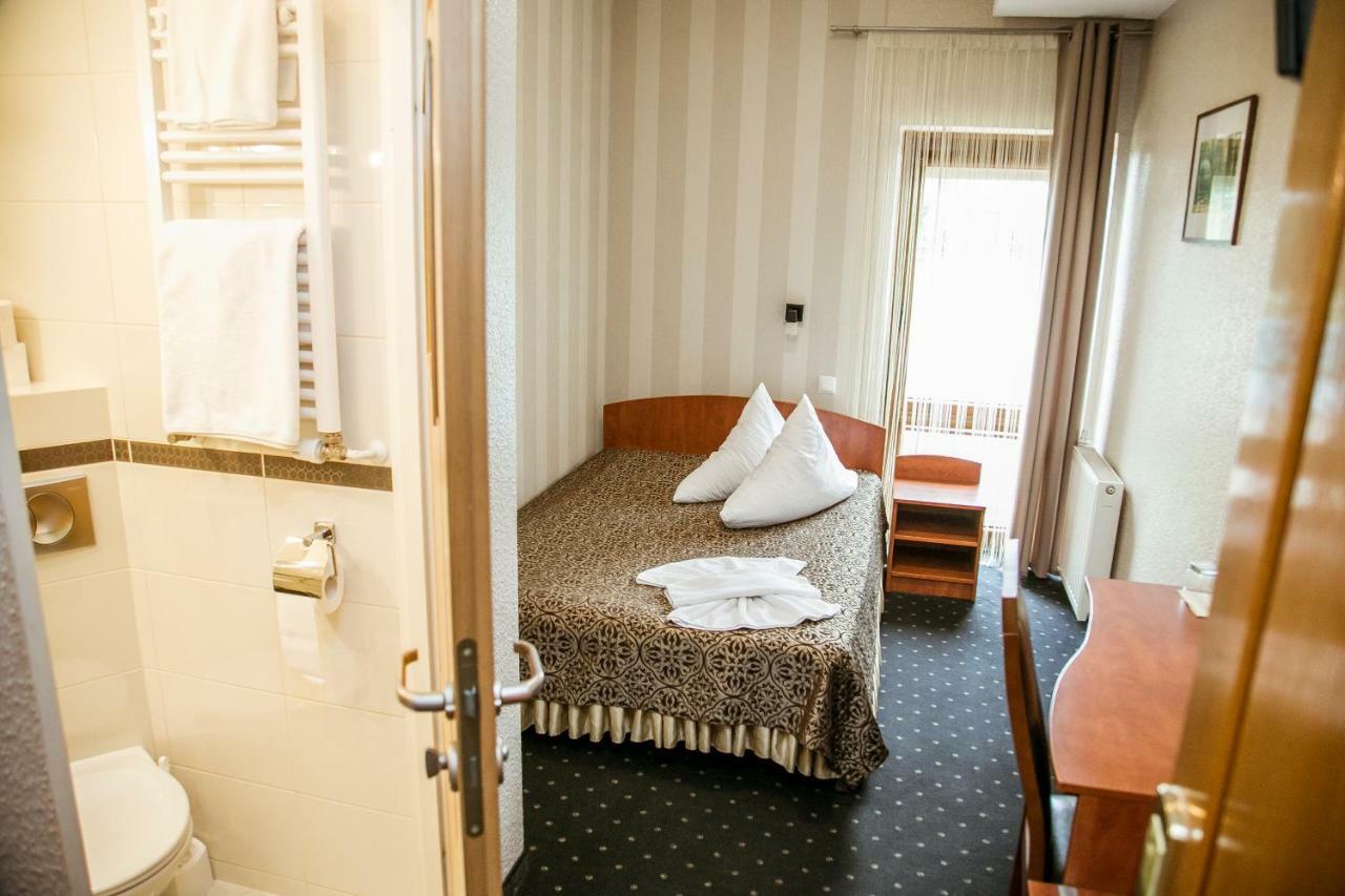 Hotel Oaza Prudnik Ngoại thất bức ảnh